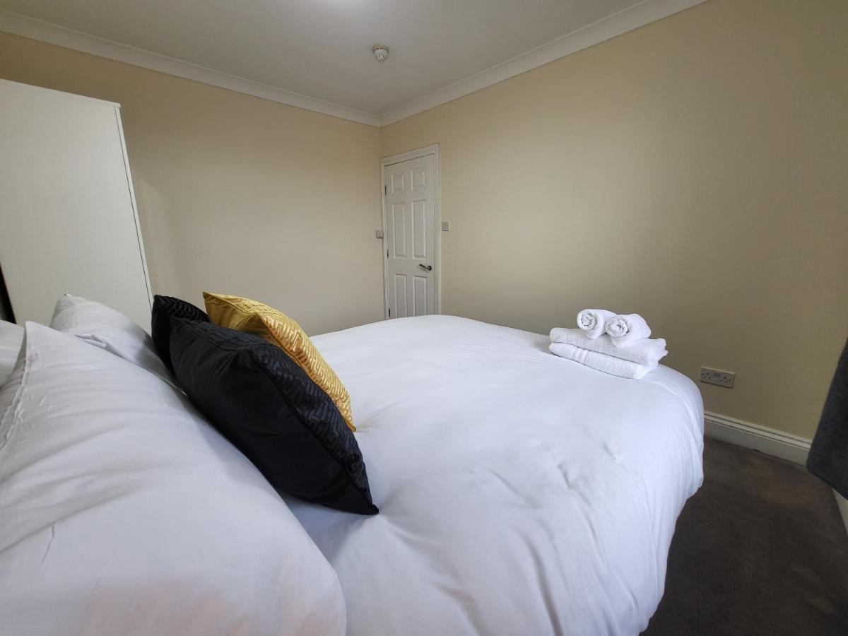 Tooting Bec Central Apartment By London Tube Bagian luar foto
