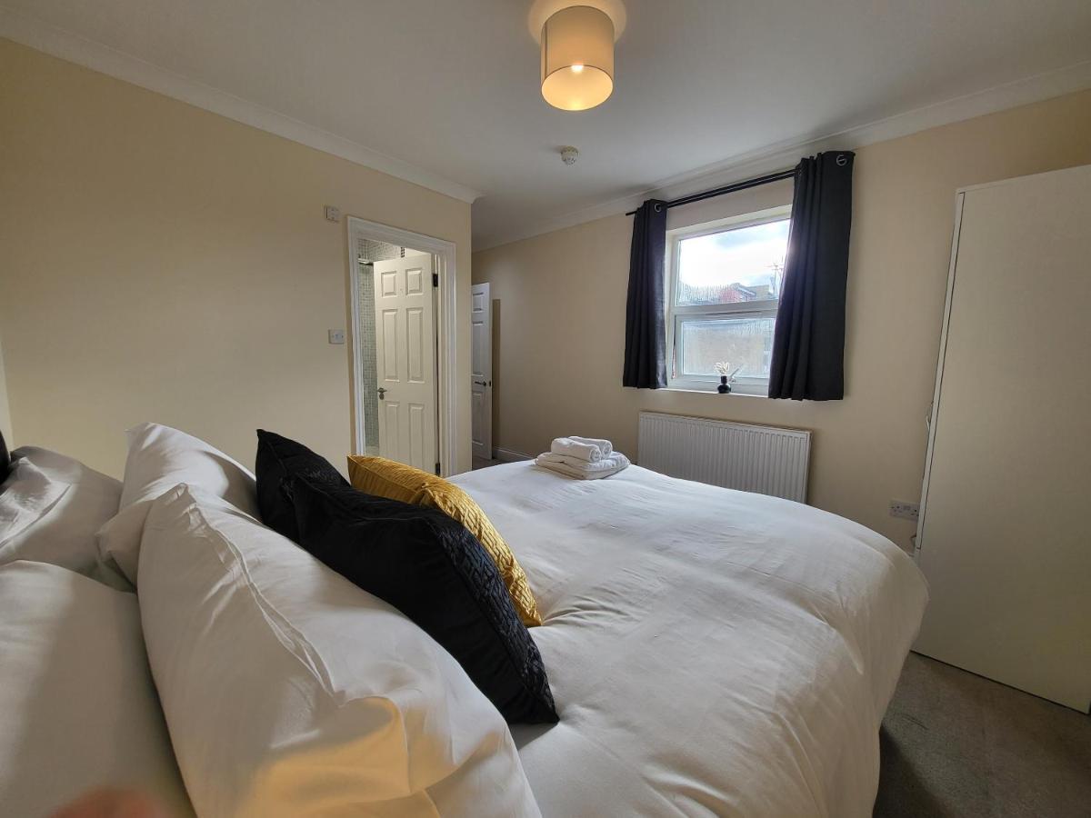 Tooting Bec Central Apartment By London Tube Bagian luar foto
